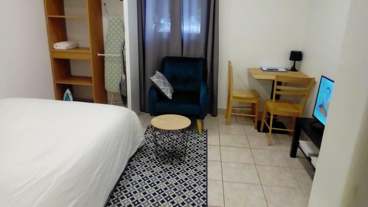 Appartement Aad1 Clamart 200 M Du Tramway T6 St Pave Blc Avec Cuisine Separee Zewnętrze zdjęcie